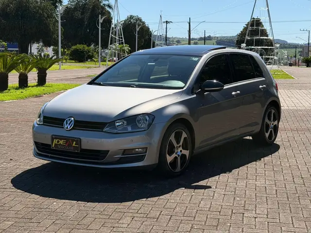 Carro Volkswagen Golf 2015 Comfortline 1.4 TSi