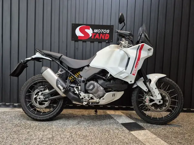Moto Ducati DesertX 2023 DESERT X