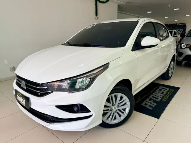 Carro Fiat Cronos 2023 Drive 1.3 (Flex) MT