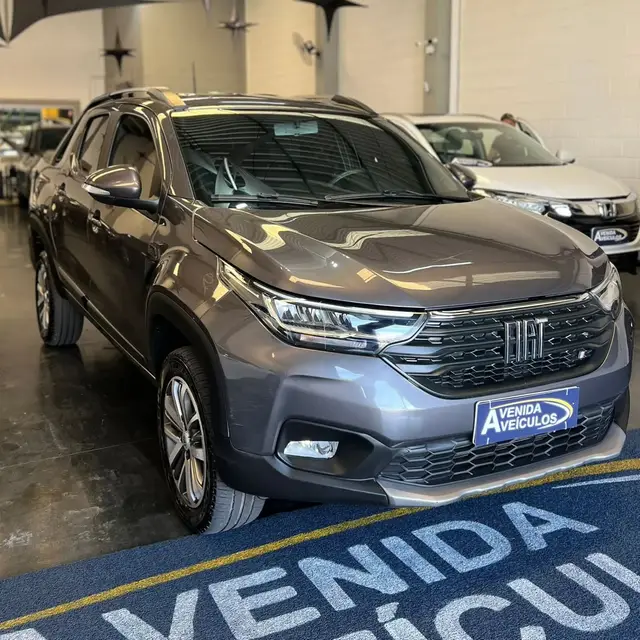 Carro Fiat Strada 2024 Volcano 1.3 Cabine Dupla