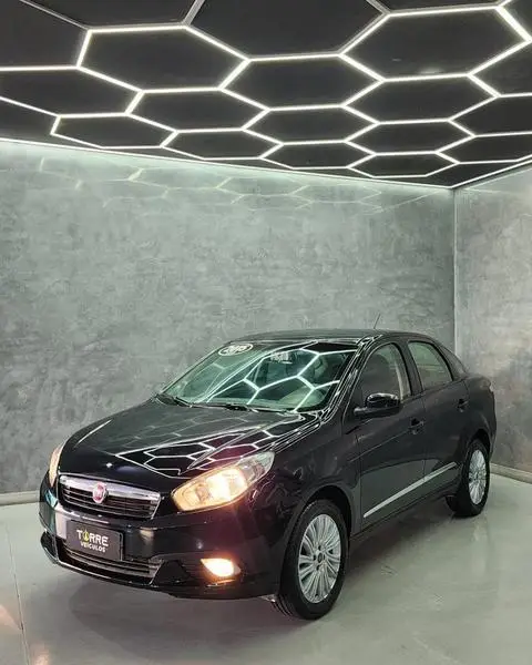Carro Fiat Grand Siena 2015 Essence 1.6 16V (Flex)