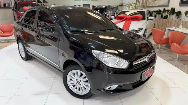 Carro Fiat Grand Siena 2015 Essence 1.6 16V (Flex)