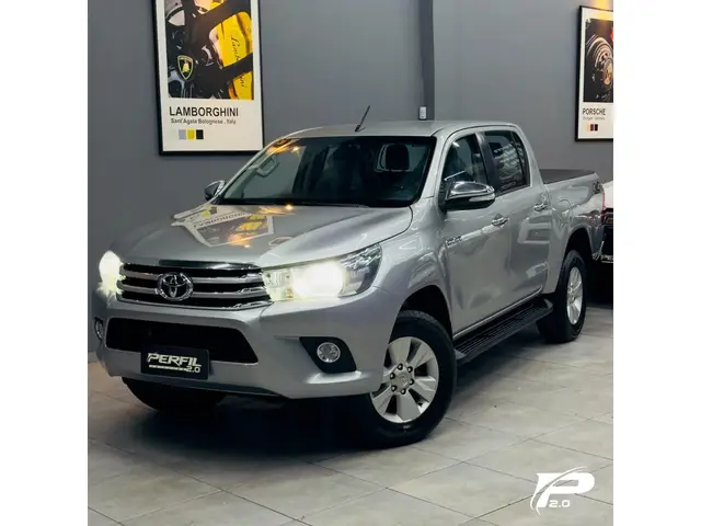 Carro Toyota Hilux Cabine Dupla 2016 Hilux 2.8 TDI SRX CD 4x4 (Aut)