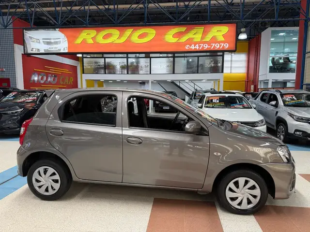Carro Toyota Etios 2018 X 1.3 (Aut) (Flex)