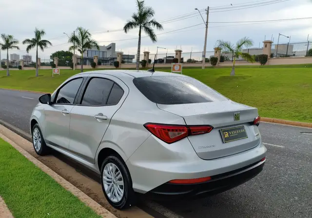 Carro Fiat Cronos 2023 Drive 1.3 (Flex) MT