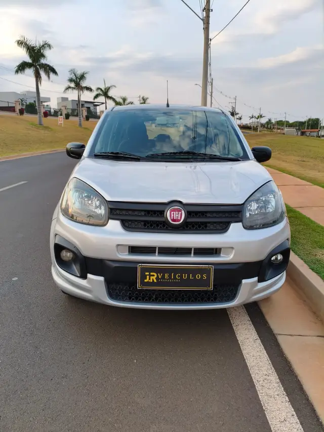 Carro Fiat Uno 2021 Attractive 1.0