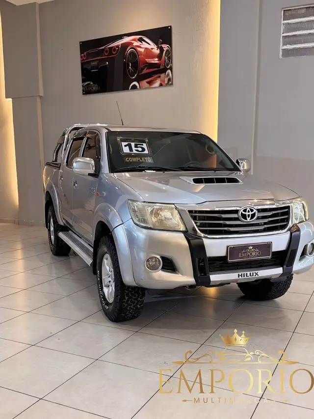 Carro Toyota Hilux Cabine Dupla 2015 Hilux 3.0 TDI 4x4 CD STD