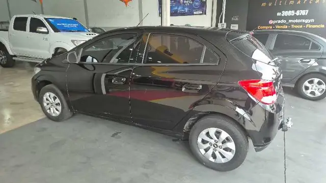 Carro Chevrolet Onix 2013 1.0 LT SPE/4