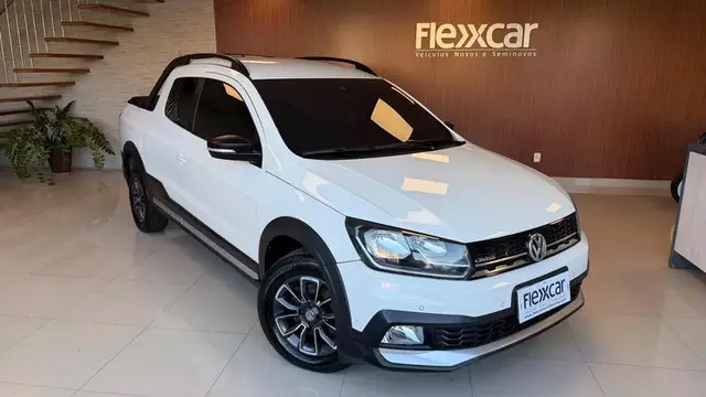 Carro Volkswagen Saveiro 2023 Cross Cabine Dupla