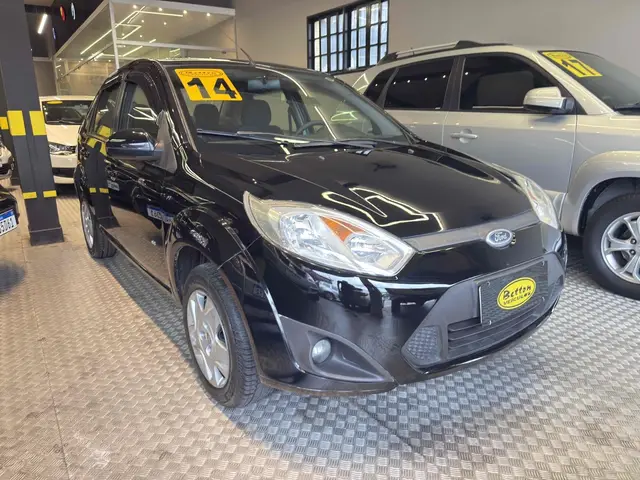 Carro Ford Fiesta Sedan 2014 SE 1.6 Rocam (Flex)
