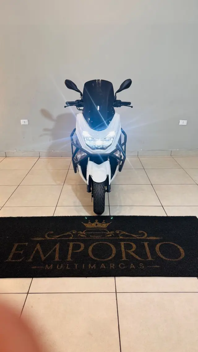 Moto Yamaha NMax 2018 160 ABS