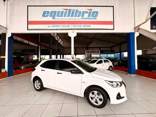 Carro Chevrolet Onix 2024 1.0