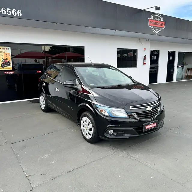 Carro Chevrolet Onix 2013 1.4 LTZ SPE/4