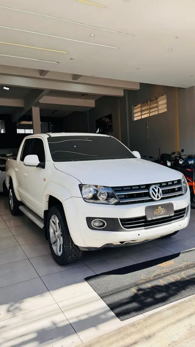 Carro Volkswagen Amarok 2014 2.0 CD 4x4 TDi Highline (Aut)