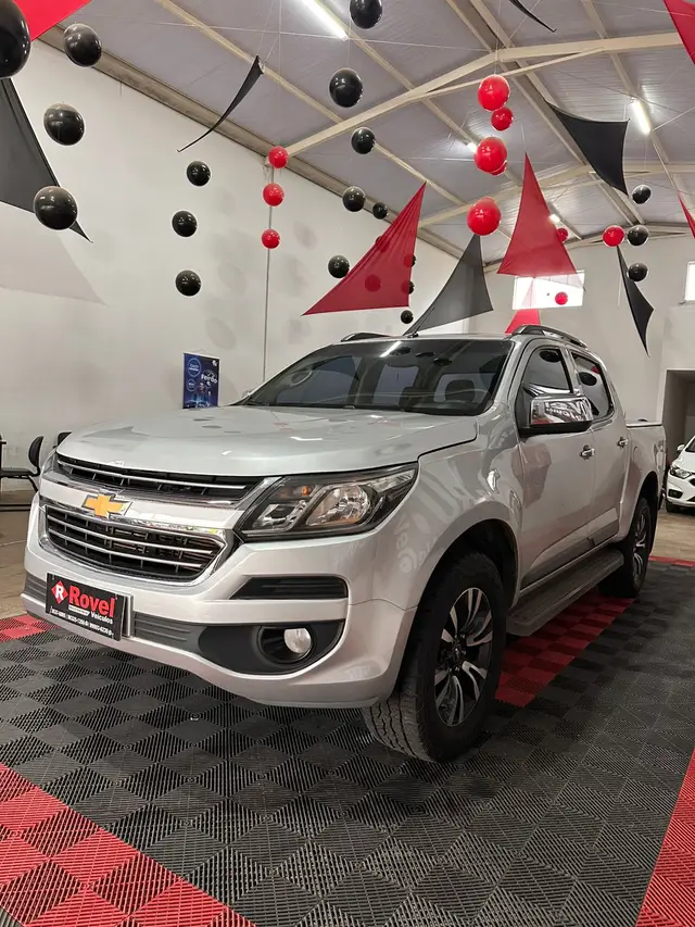 Carro Chevrolet S10 Cabine Dupla 2020 S10 2.8 CTDI LS 4WD (Cabine Dupla)