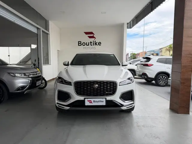 Carro Jaguar F-Pace 2023 3.0 R-Dyn.SE AWD 340cv (Híbrido)