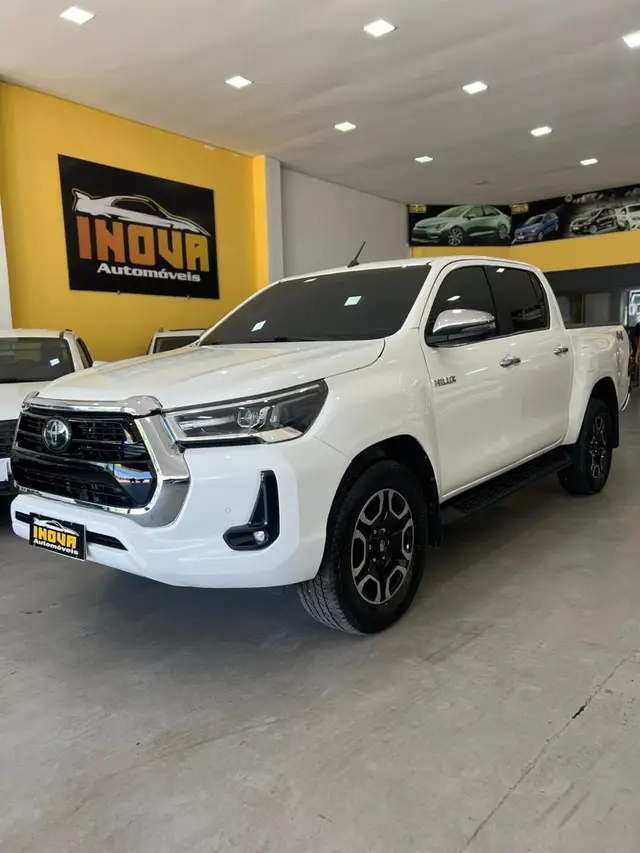 Carro Toyota Hilux Cabine Dupla 2021 STD Power Pack 2.8 TDI CD 4x4