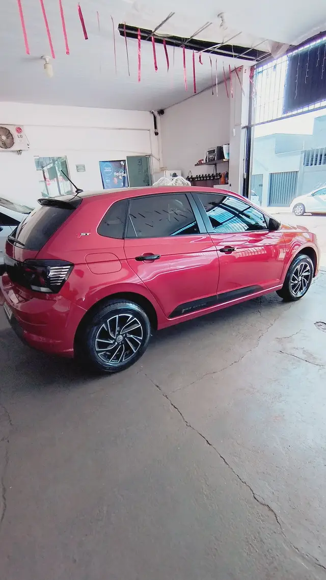 Carro Volkswagen Polo 2023 Track First Edition 1.0 Flex 12V 5p