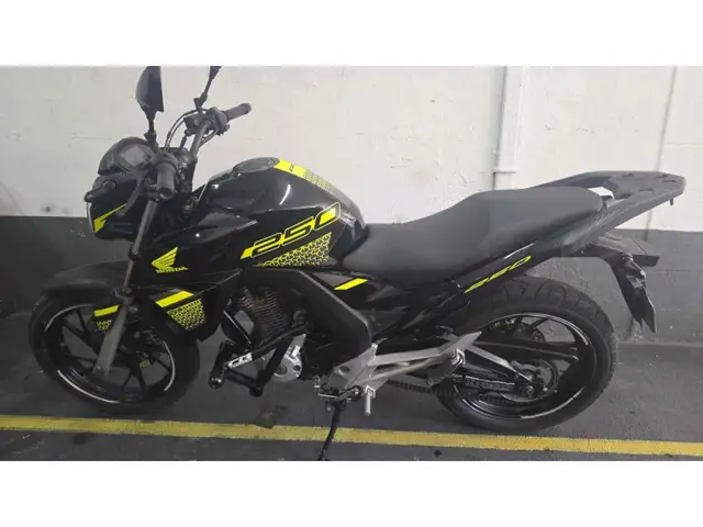Moto Honda CB 250F Twister 2017 (ABS)