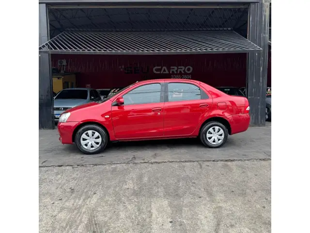 Carro Toyota Etios 2014 XS 1.5 (Flex)