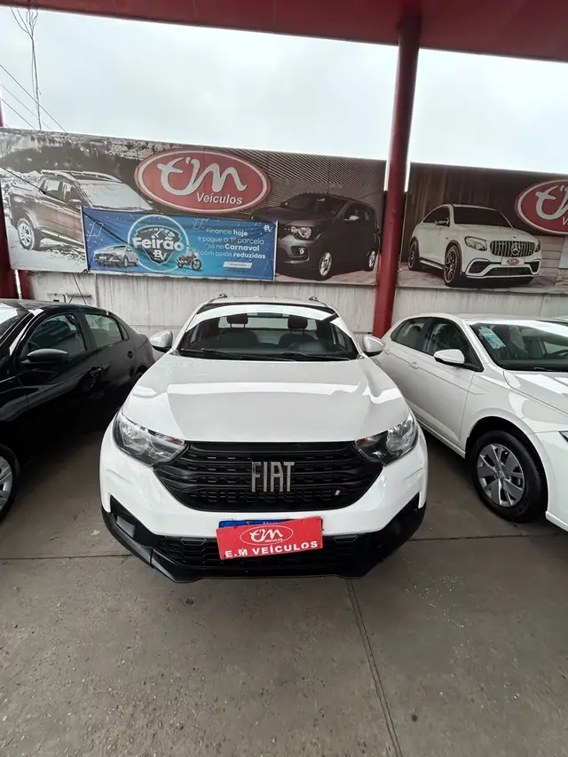 Carro Fiat Strada 2023 Endurance 1.3 Flex 8V CS
