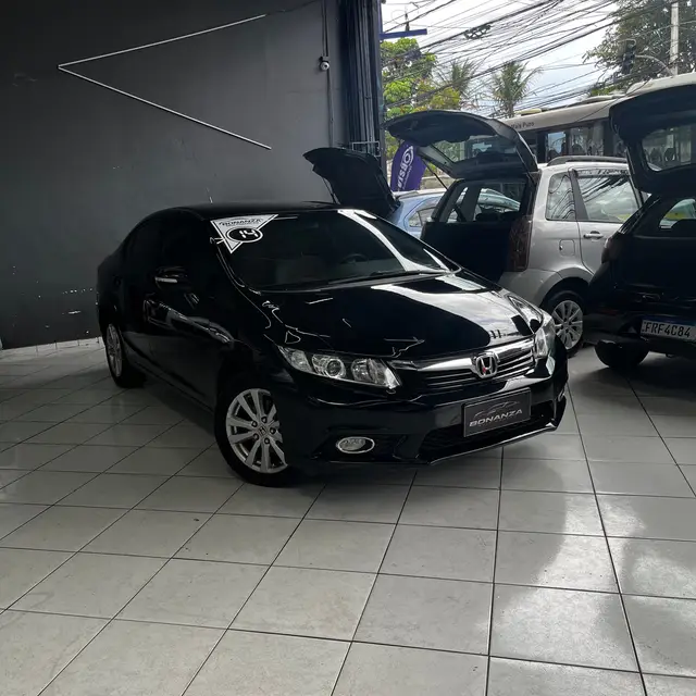 Carro Honda Civic 2014 New  LXR 2.0 i-VTEC (Aut) (Flex)