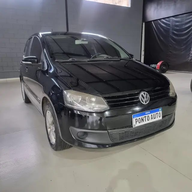 Carro Volkswagen Fox 2014 1.6 VHT (Flex)