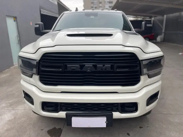 Carro Ram 3500 2024 Laramie 6.7 4x4