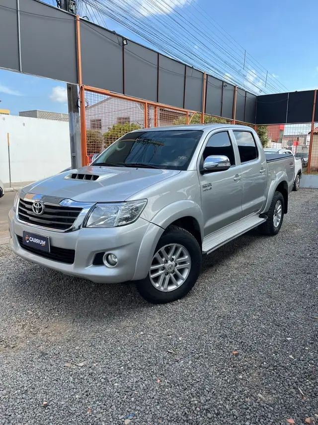 Carro Toyota Hilux Cabine Dupla 2014 Hilux 3.0 TDI 4x4 CD SRV (Aut)