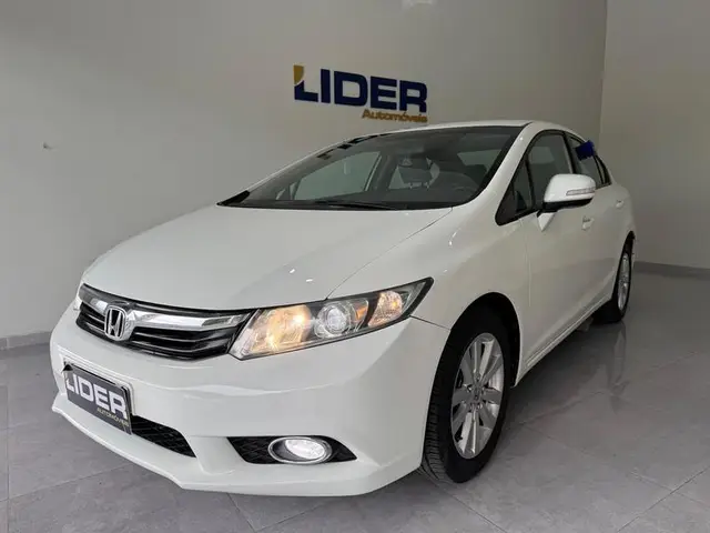 Carro Honda Civic 2014 New  LXR 2.0 i-VTEC (Aut) (Flex)
