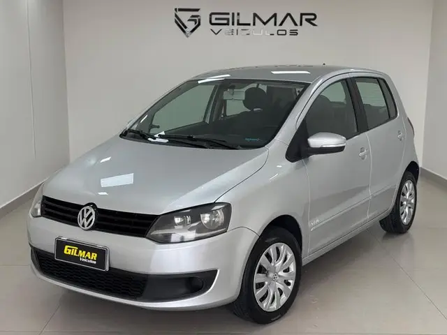 Carro Volkswagen Fox 2013 1.0 TEC (Flex) 4p
