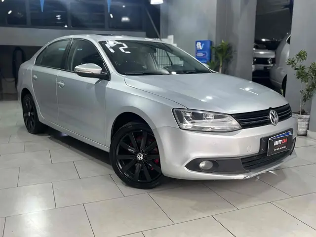 Carro Volkswagen Jetta 2012 2.0 Comfortline Tiptronic (Flex)