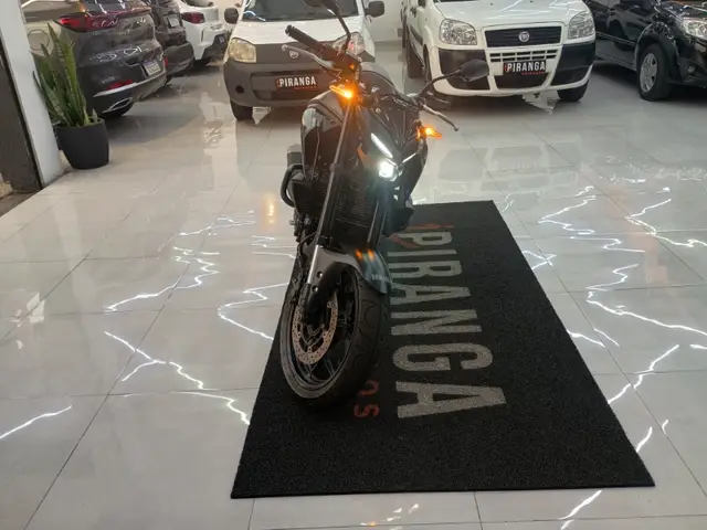 Moto Yamaha MT-03 2024 ABS