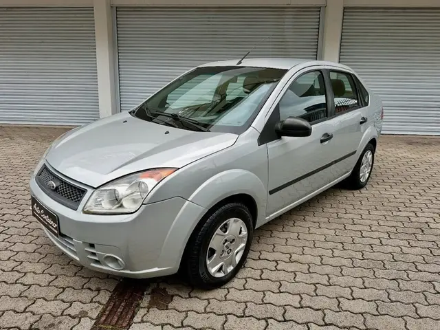 Carro Ford Fiesta Sedan 2009 1.0 (Flex)