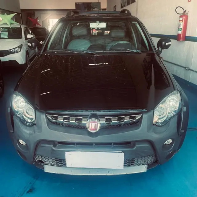 Carro Fiat Strada 2015 Adventure 1.8 16V (Flex) (Cabine Dupla)