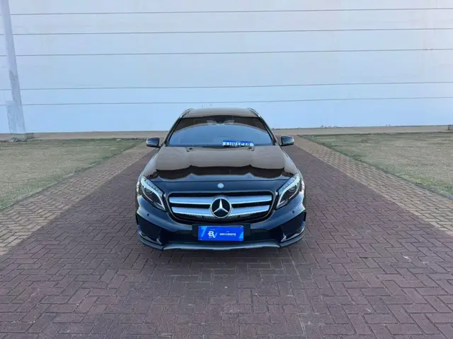 Carro Mercedes-Benz GLA 250  2017 GLA 250 Sport