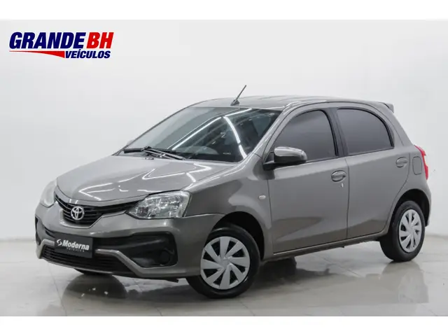 Carro Toyota Etios Sedan 2018 XS 1.5 (Aut) (Flex)