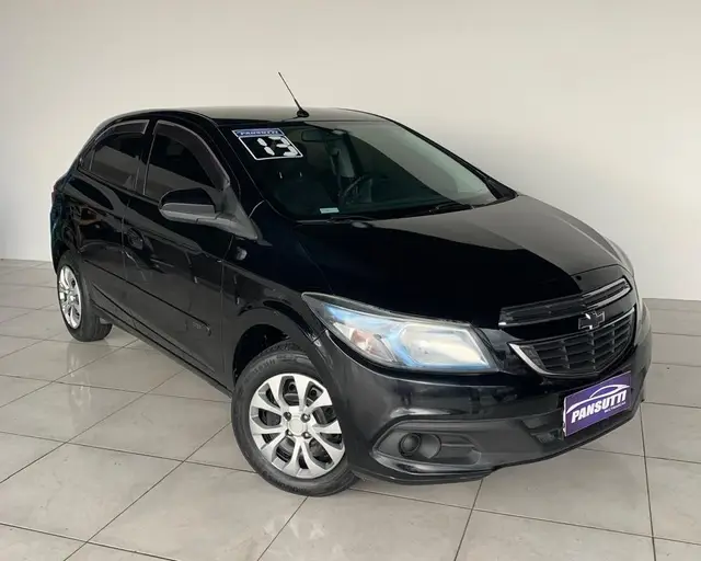 Carro Chevrolet Onix 2013 1.4 LT SPE/4