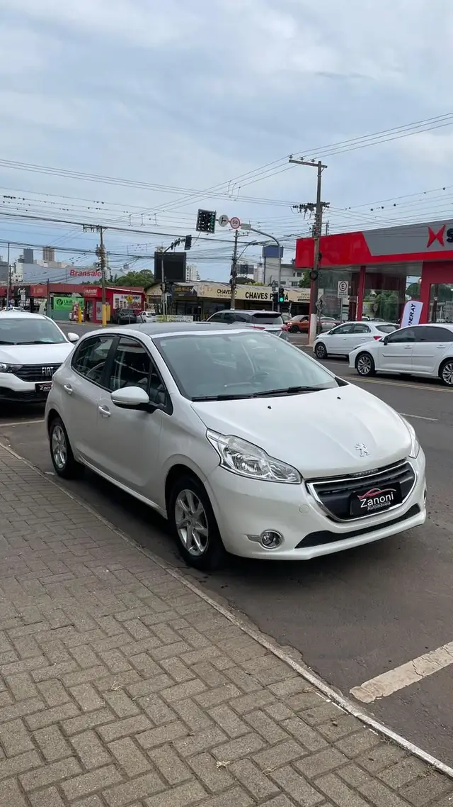 Carro Peugeot 208 2014 Allure 1.5 8V (Flex)