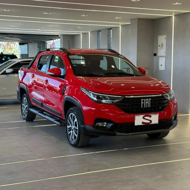 Carro Fiat Strada 2023 Volcano 1.3 8V CD AT