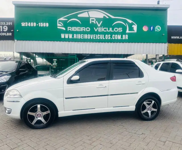 Carro Fiat Siena 2010 HLX 1.8 8V Dualogic (Flex)