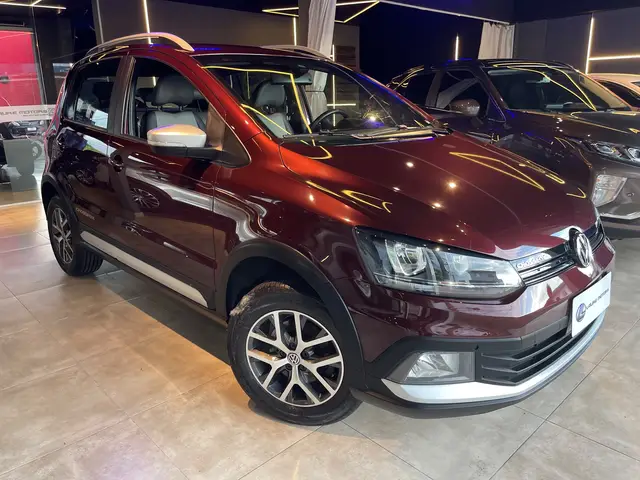 Carro Volkswagen CrossFox 2015 1.6 16v MSI (Flex)