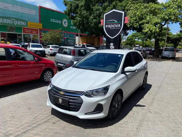 Carro Chevrolet Onix 2023 1.0