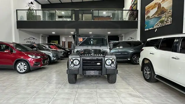 Carro Land Rover Defender 2010 90 4x4 2.5 S
