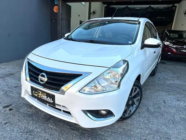 Carro Nissan Versa 2017 1.6 16V Unique CVT (Flex)