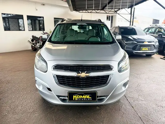 Carro Chevrolet Spin 2014 LTZ 7S 1.8 (Flex)