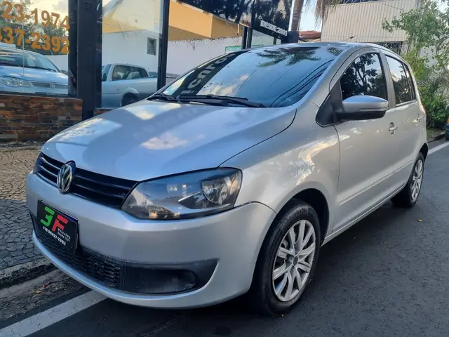 Carro Volkswagen Fox 2013 1.0 TEC (Flex) 2p