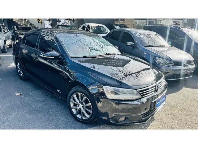 Carro Volkswagen Jetta 2011 2.0 Comfortline Tiptronic (Flex)