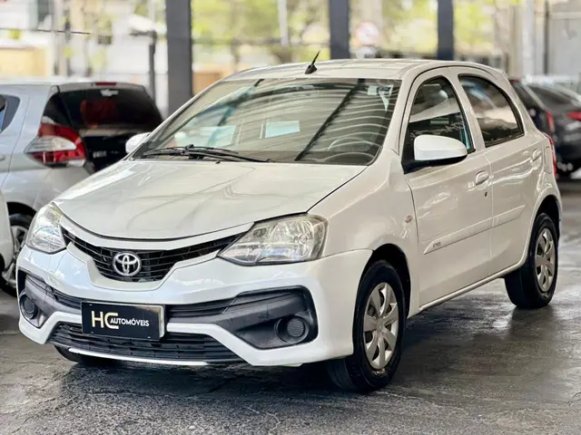 Carro Toyota Etios 2018 X 1.3 (Flex)