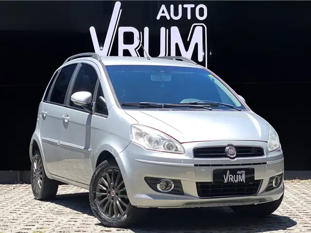 Carro Fiat Idea 2012 Attractive 1.4 8V (Flex)